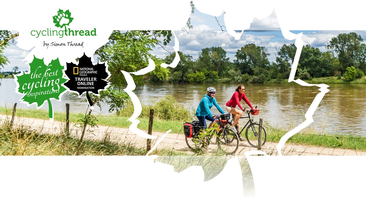 Cycling ladies on&nbsp;the&nbsp;Loire route