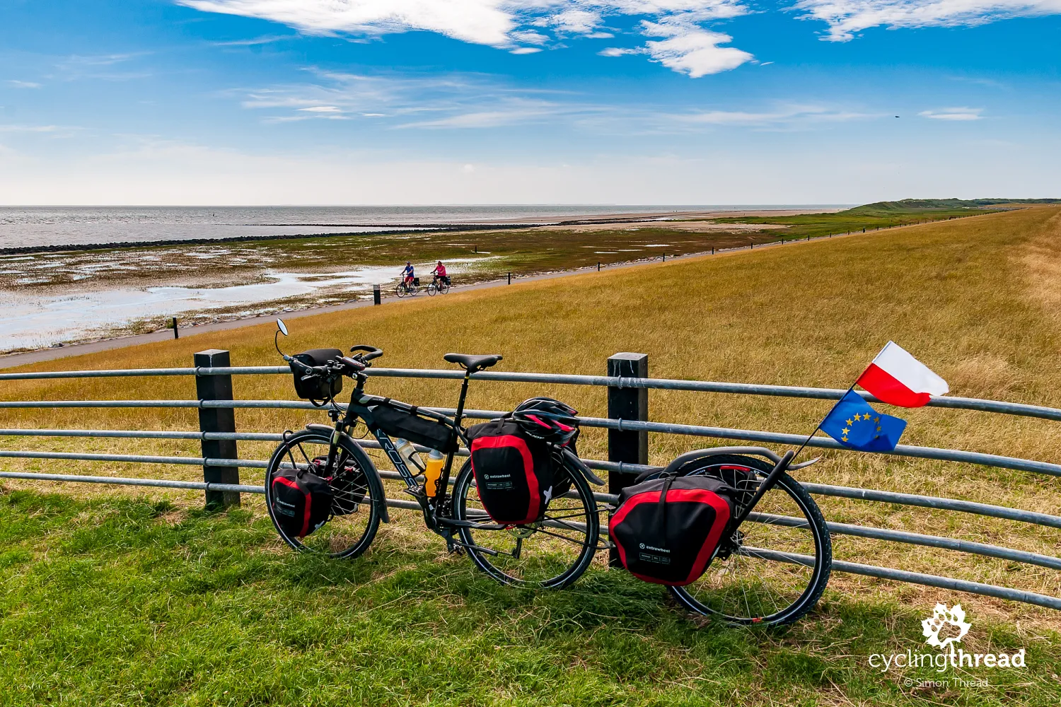 Cycling Friesland with the Extrawheel trailer