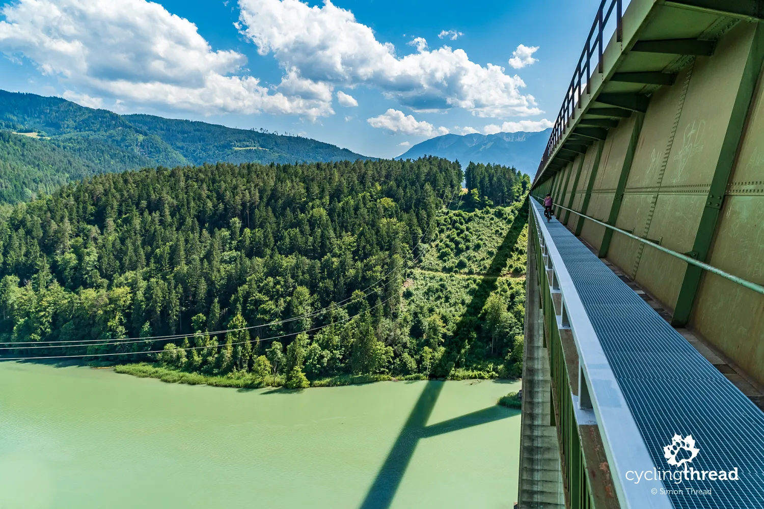 Cycling path on Jauntalbrücke over the Drava