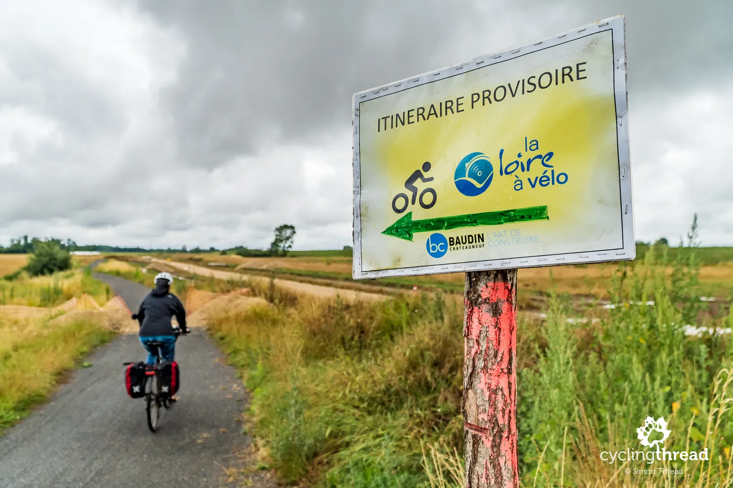 The detour sign on the bicycle route