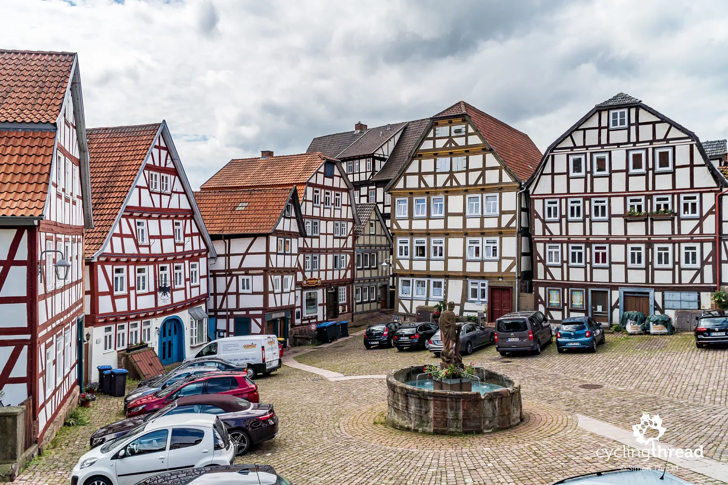 The fountain in the sloped market square in Schlitz