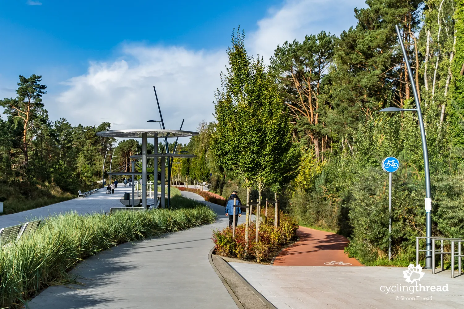 The Health Promenade in Świnoujście with a bike path
