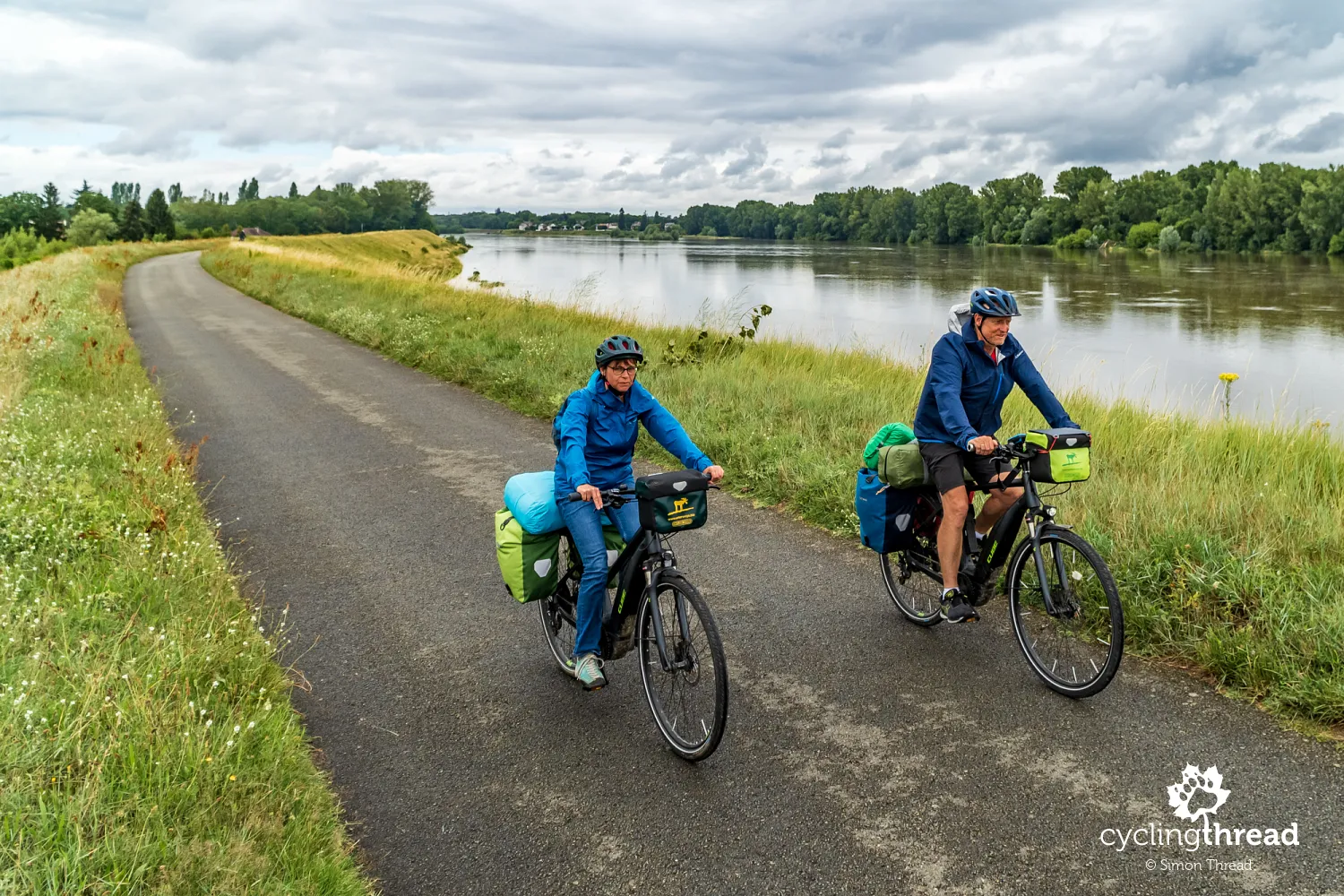 Loire Valley cycle route between Sully and Orleans