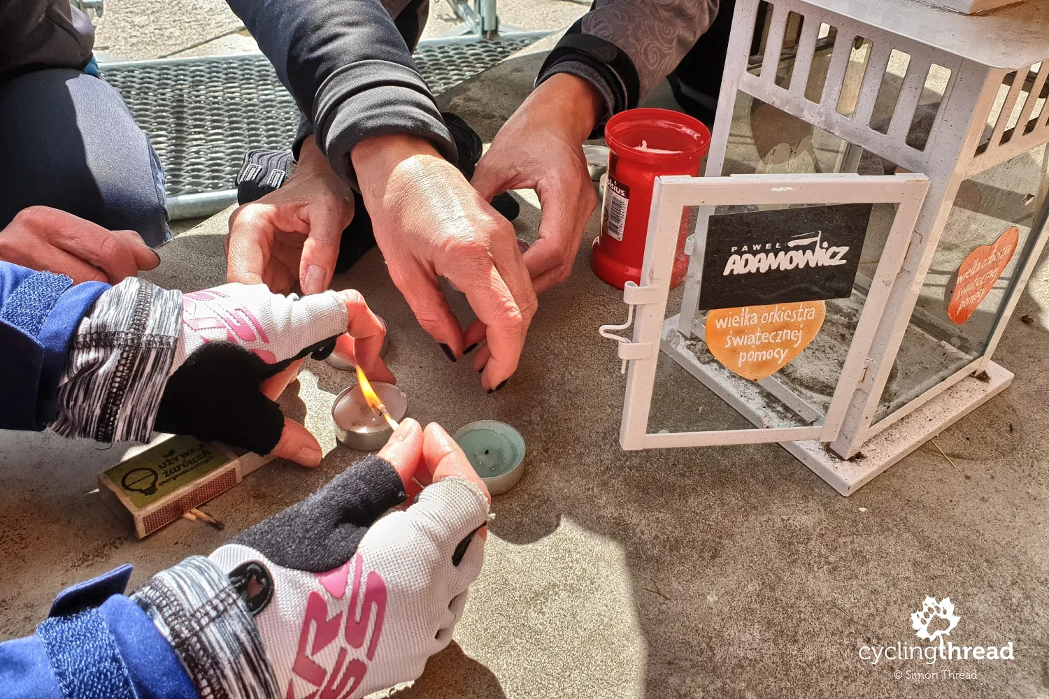 A memorial lantern for Paweł Adamowicz in Berlin