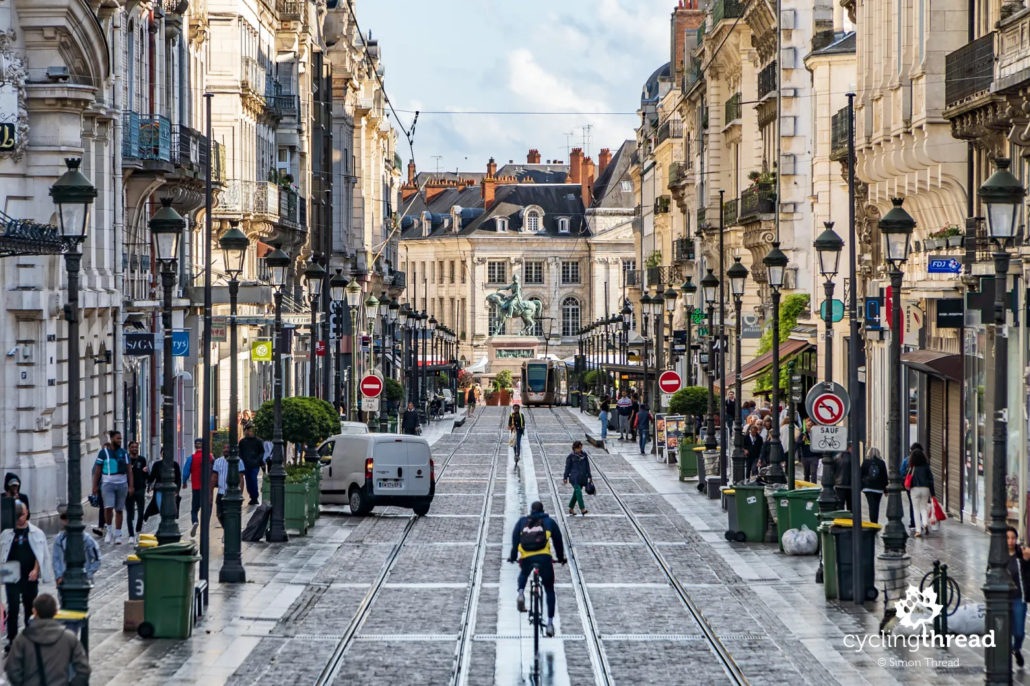 Republic Street in Orleans with the Joan of Arc at the end