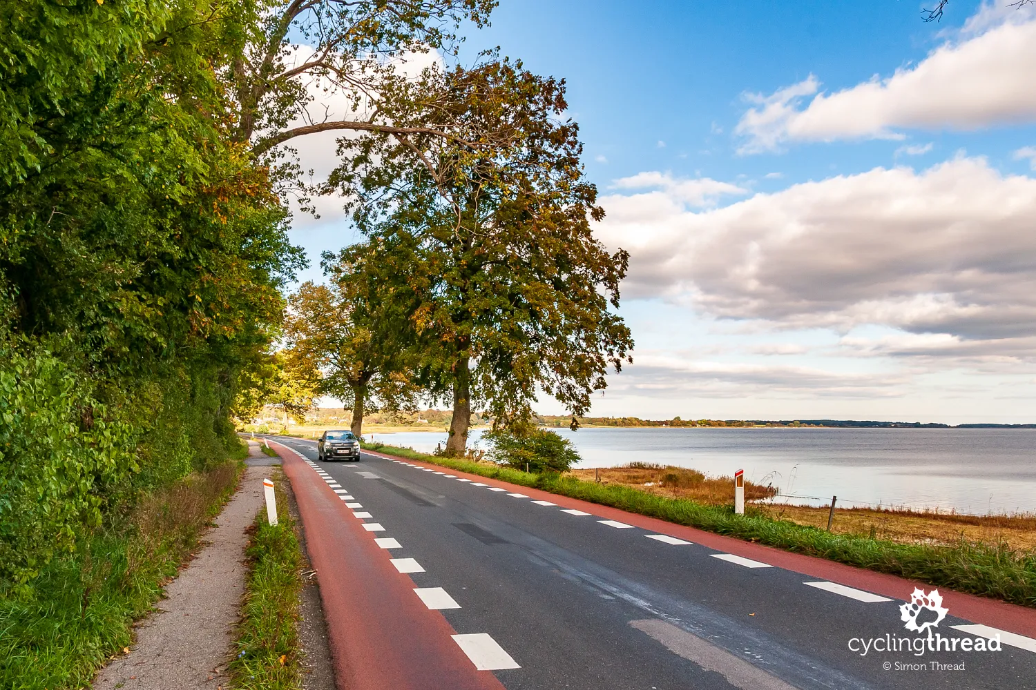 Roadside lanes for cyclists painted on the road