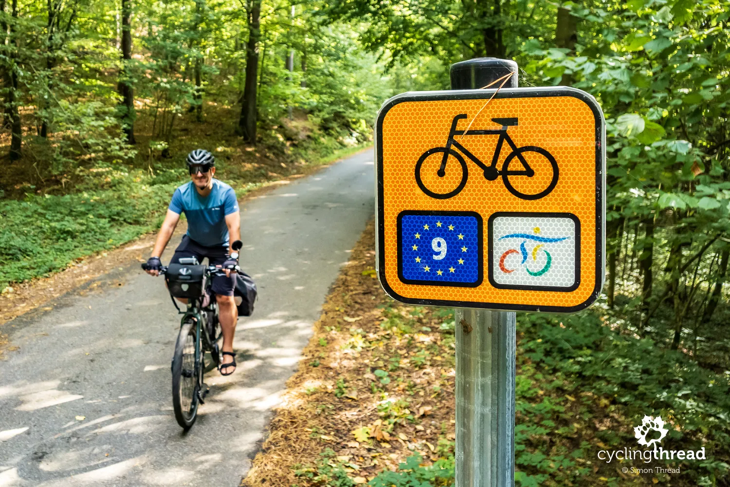 Vistula Cycling Route sign in Pomorskie