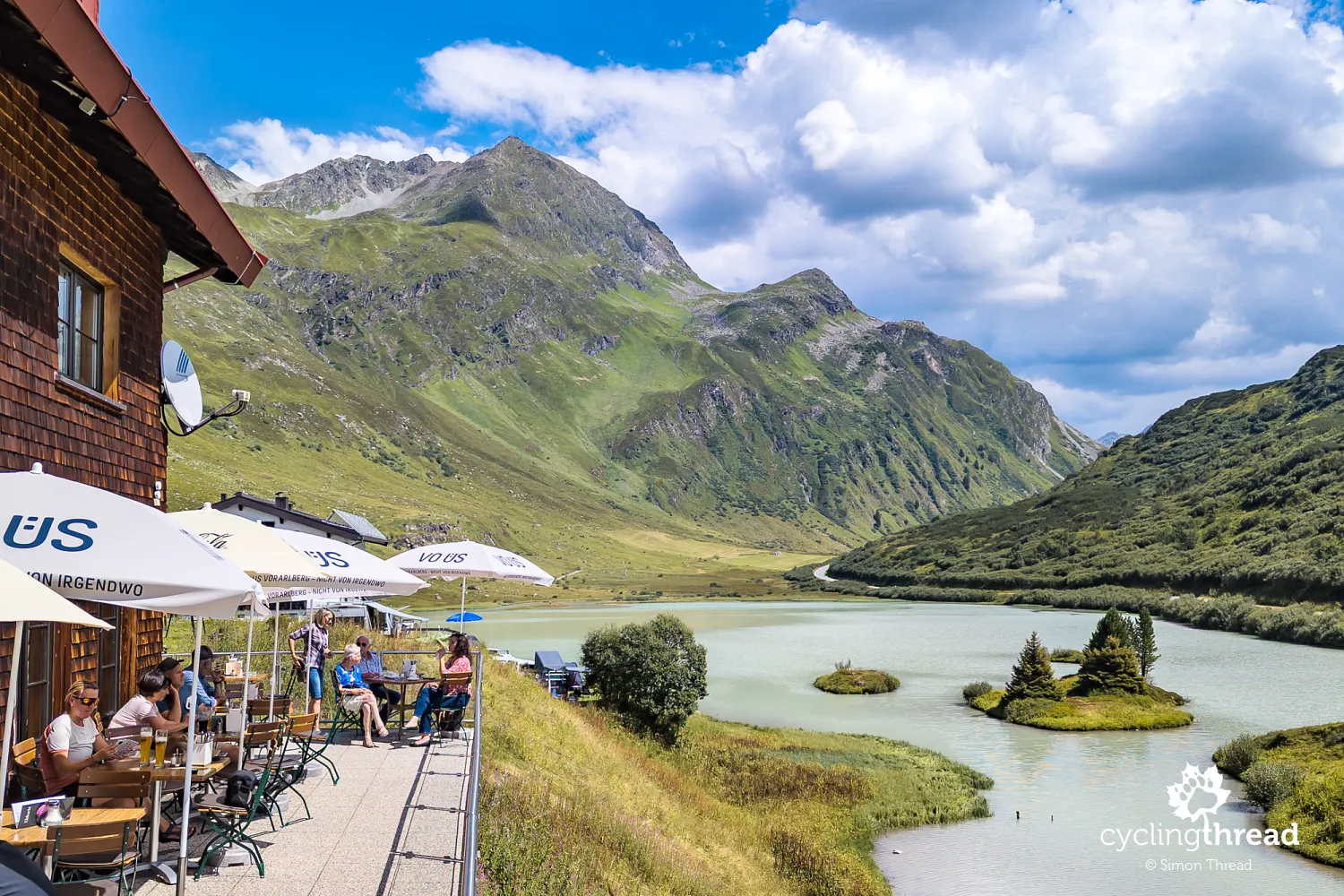 The Zeinisjoch guesthouse by Lake Zeinisbach