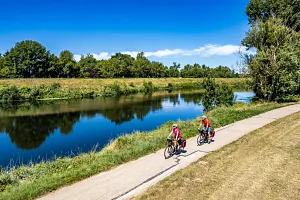 Loire by&nbsp;Bike - cycle route near Tours