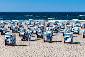 Wicker beach chairs on&nbsp;the&nbsp;Baltic coast